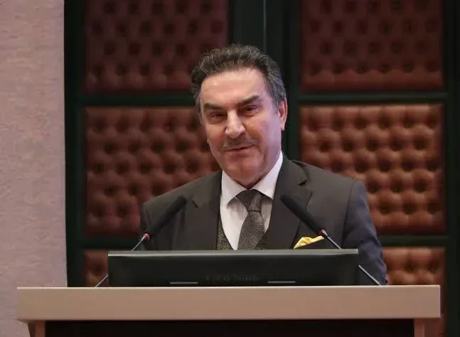 Prof. Dr. Zakir Avşar: "Yapay Zekâ Rekabeti ve Türkiye…"