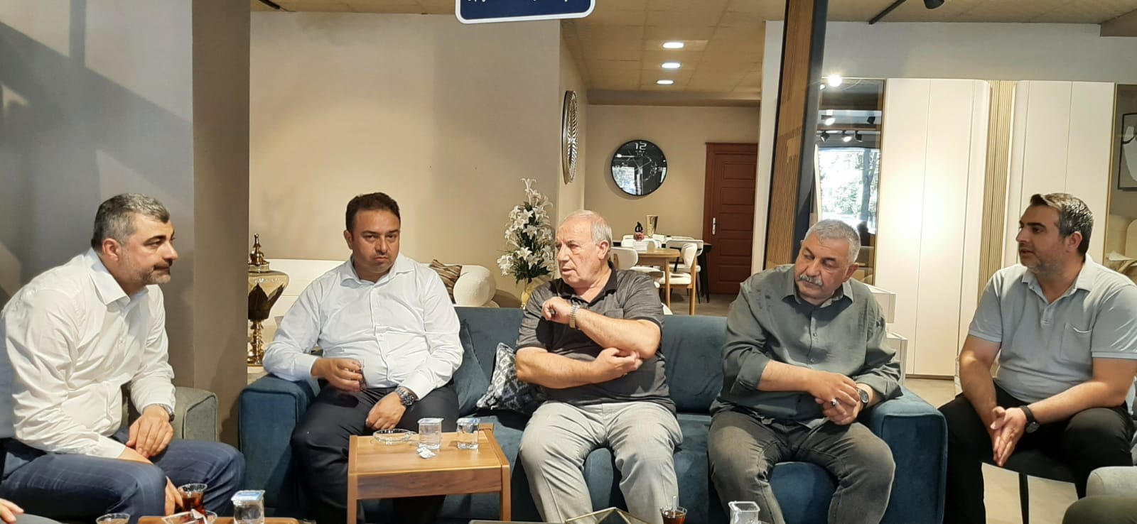 AK PARTİ'DEN DİYARBAKIR'DA TÜRKİYE YÜZYILI BULUŞMALARI