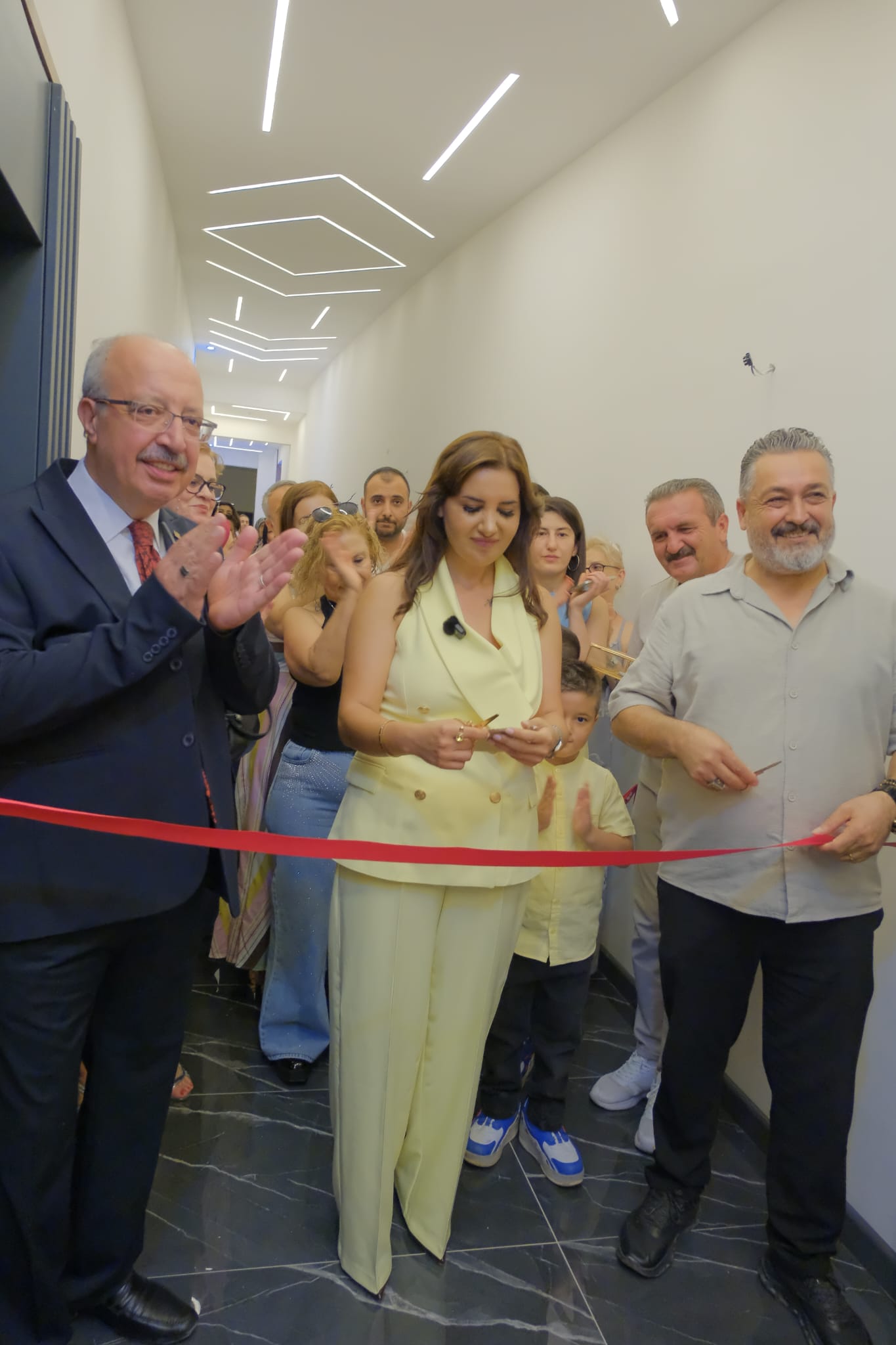 ESDALUXE GÜZELLİK SALONU