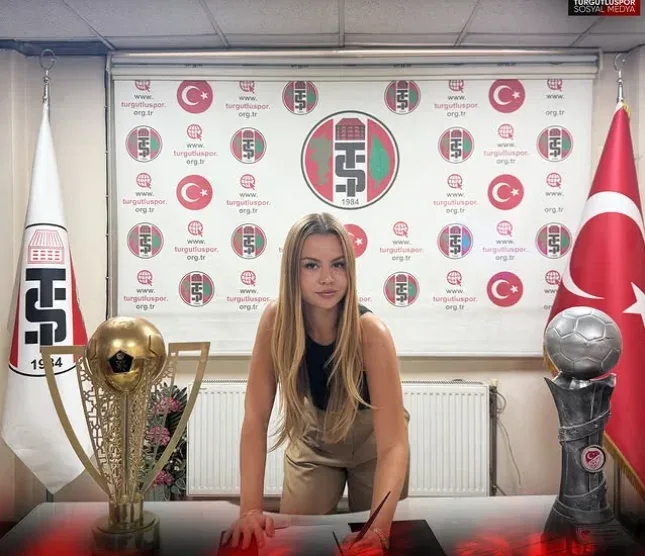 Zeynep Mestan, 22 yaşında Turgutluspor’un başına geçti